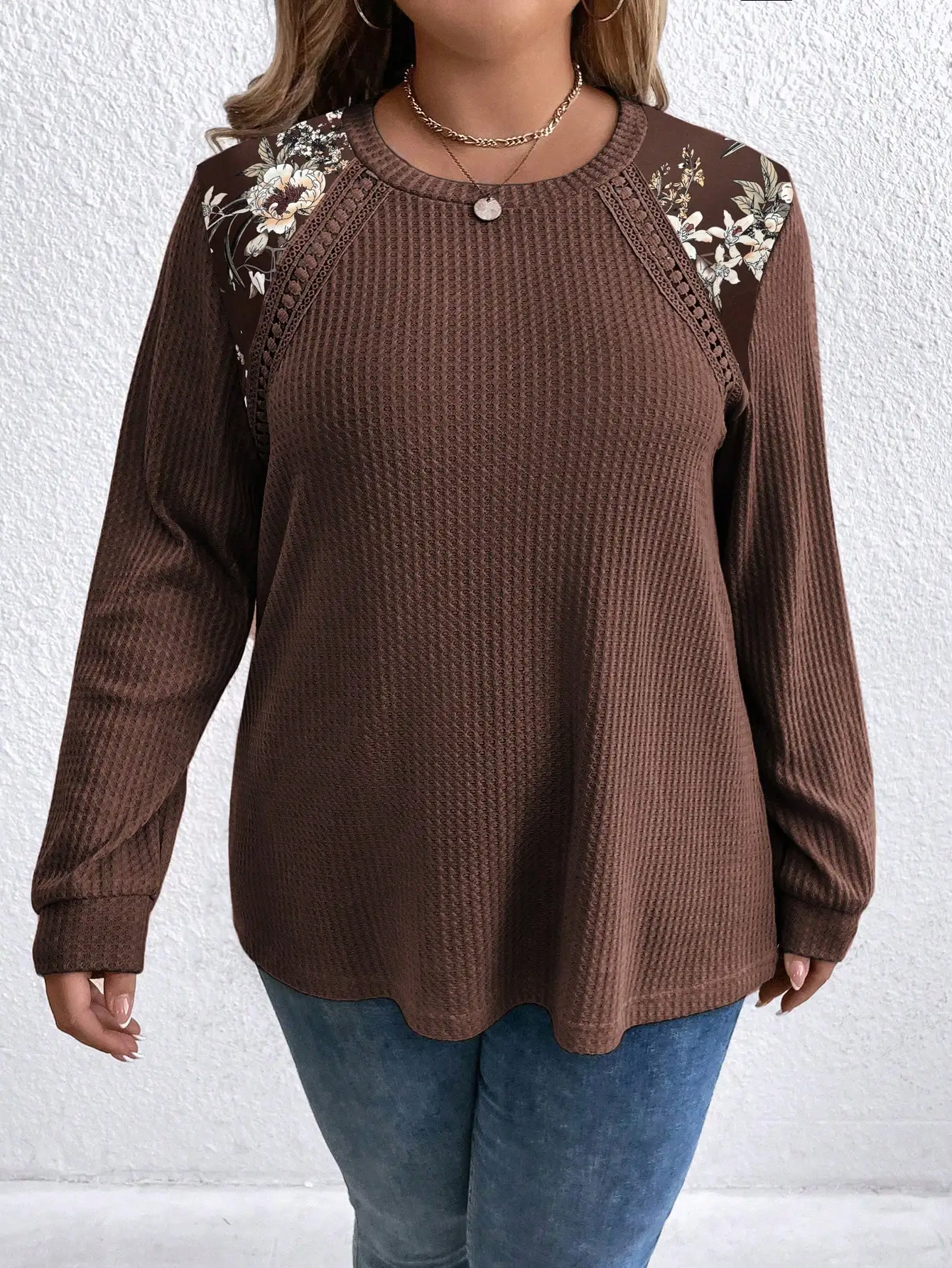 เสื้อสเวตเชิ้ตคอกลมแขนยาวลายดอกไม้สำหรับผู้หญิงไซส์ใหญ่ ผ้าวาฟเฟิลถักแบบลำลอง