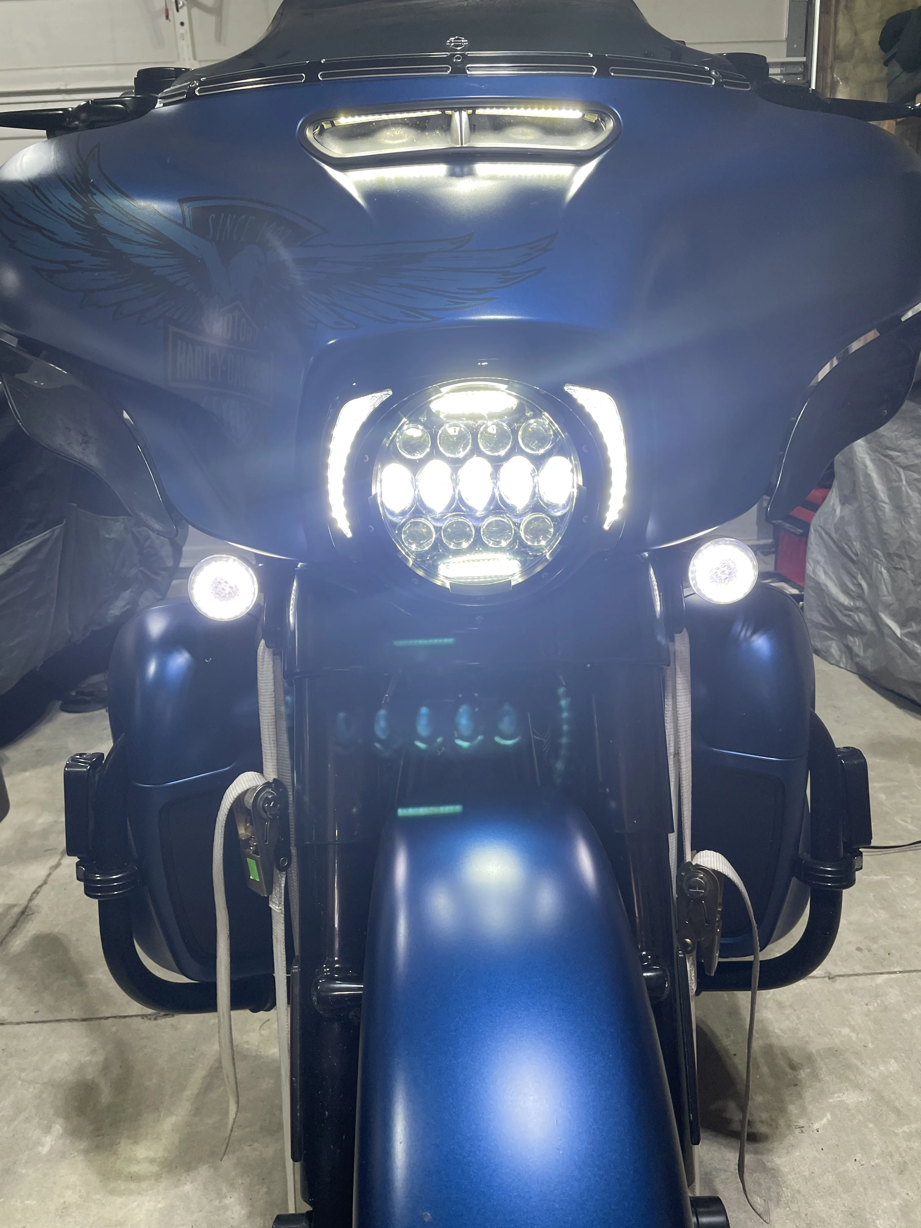 For Harley CVO Touring Electra Glide Street Glide Tri Glide 2014-Up With Amber Turn Signal LED Headlights Bezel Visor Trim Ring