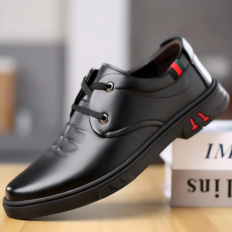 Men's Business Casual Leather Shoes Soft Sole Breathable Lace-up Low Top Round Toe Office Walking Shoes for Middle Aged Men