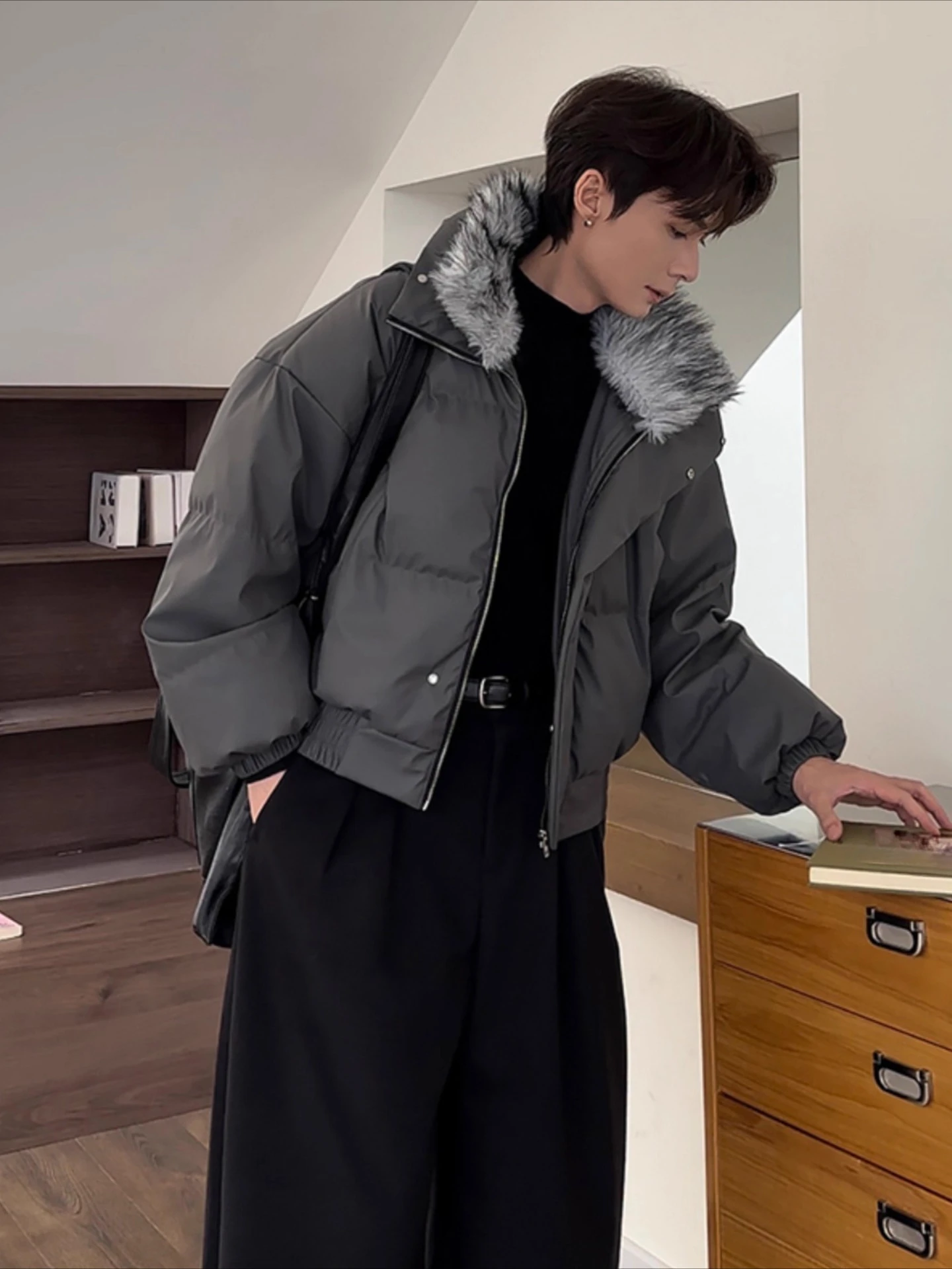 Men's Faux Fur Collar PU Leather Down Cotton Jackets Men's 2025 Winter New Thickened Parkas Masculinity Stand Collar Chic Coats