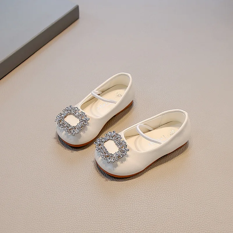

Новые модные детские балетки с пряжкой из страз, мягкие кожаные туфли-лоферы для девочек, роскошная обувь для принцесс