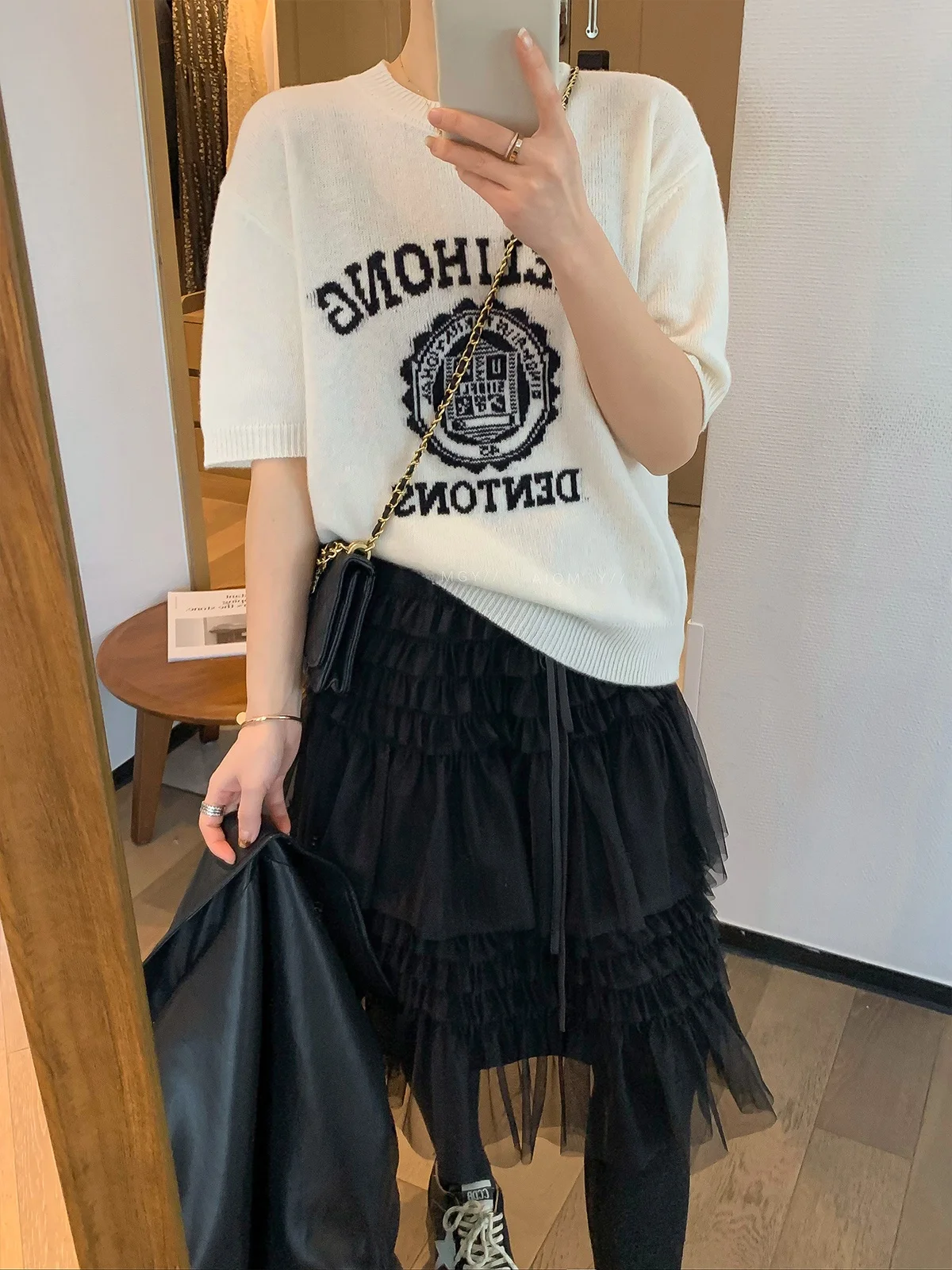 

Love Devil Fi Women's Knitted Wool T-irt ort Sve Loose Faion Spring White Letter Pattern round Ne Pullover