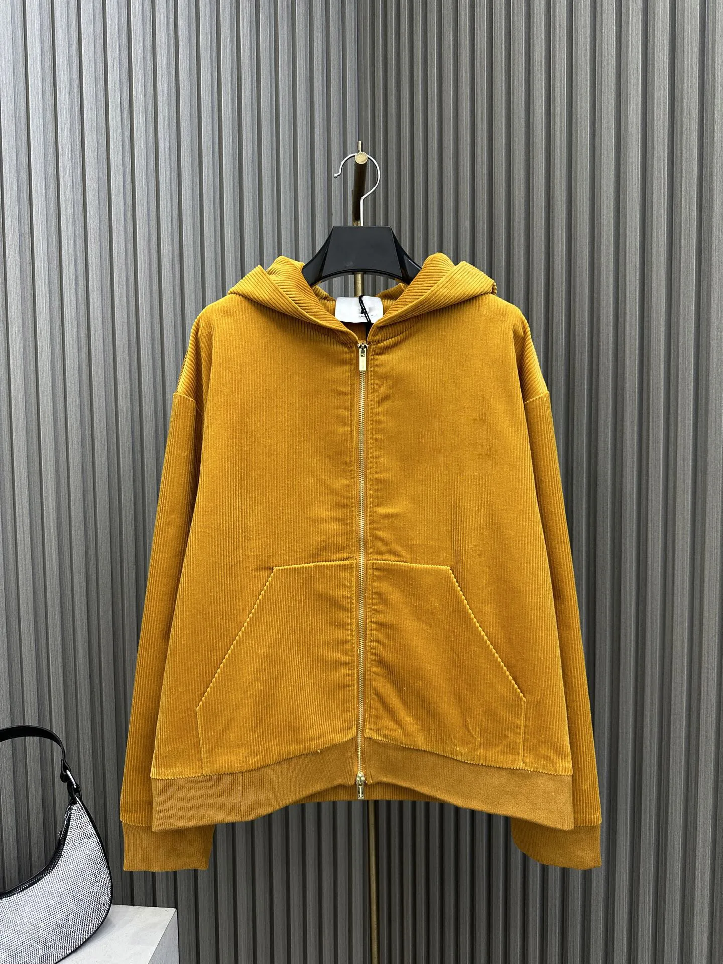 

Women's Clothing Three-dimensional plush corduroy hooded jacket Autumn Winter New 0116