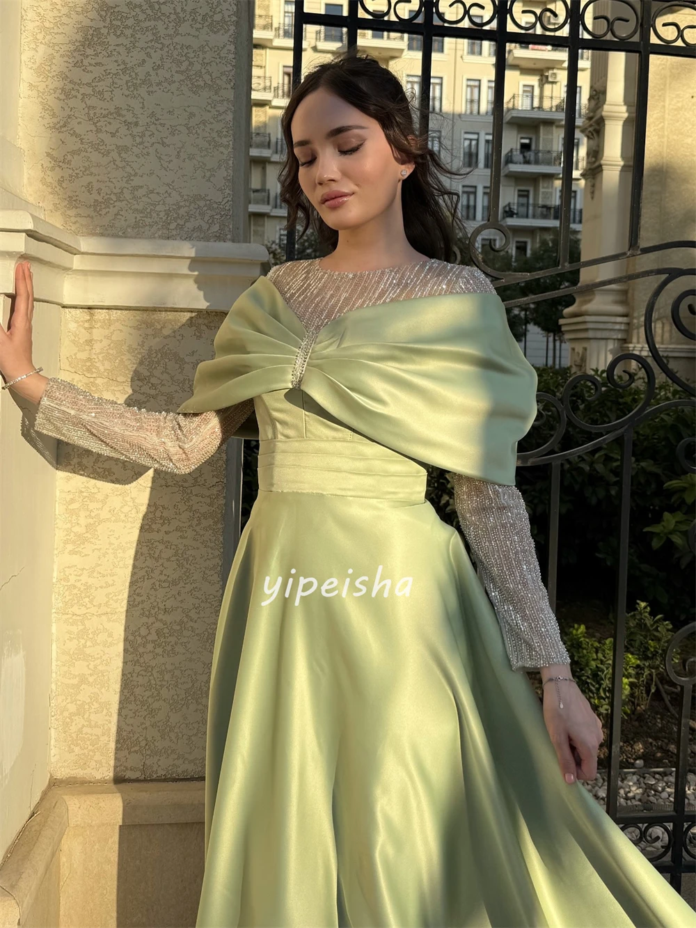 Vestidos largos personalizados de alta calidad, moda Charmeuse con lentejuelas y cuentas, corte en A, cuello redondo, vestidos para ocasiones a medida, sexys a juego