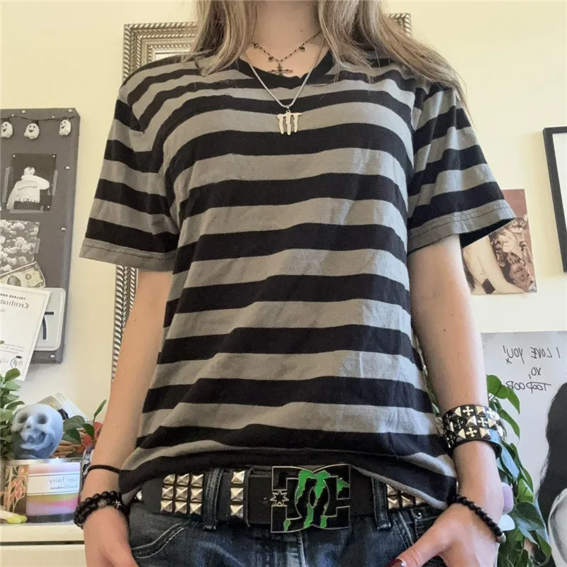 Y2k Grunge Emo Striped Tee Womens Vintage Clothes Casual V Neck Short Sleeve Pullovers Crop Tops Skater 2000s Cottage T-shirt