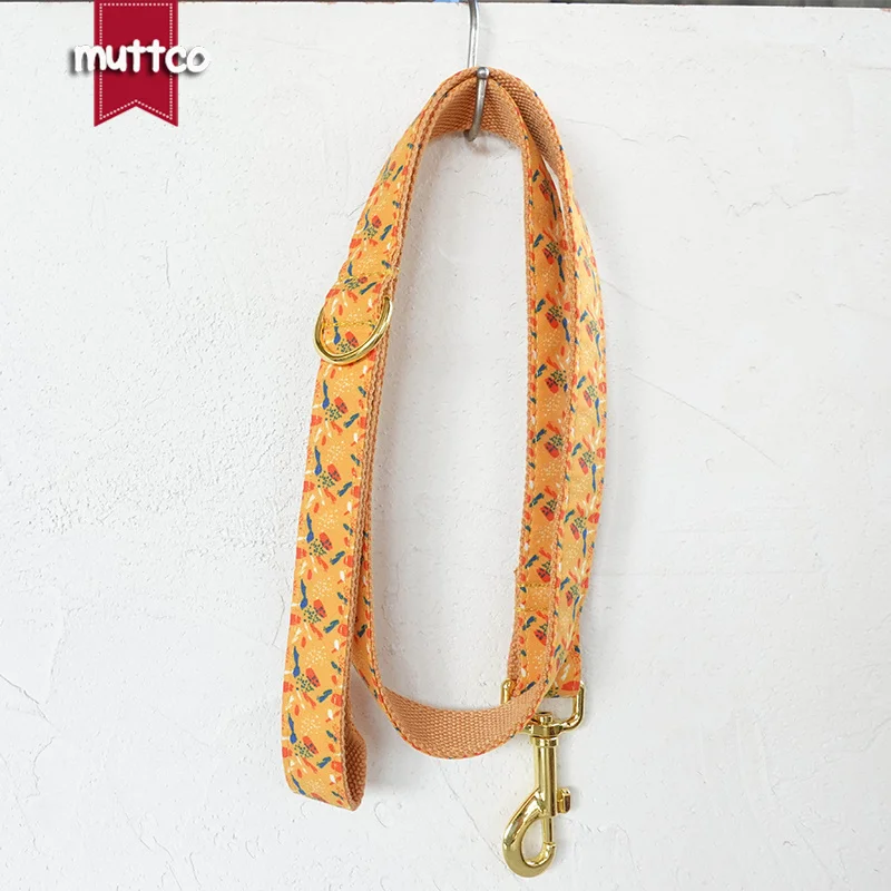 

MUTTCO unique dog leash GOLDFISH convenient to walk the dog leash accessory for small medium large dog 5 size UDC122B