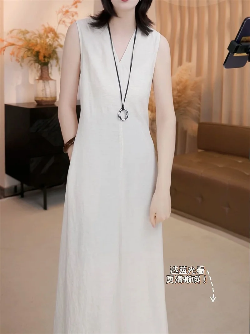 Estilo minimalista desplazamientos vestido versátil de moda para mujeres primavera 2025 nuevo vestido largo artístico sin mangas con cuello en V para madre