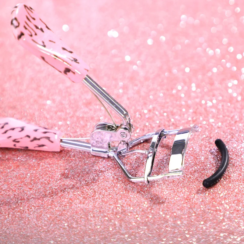 Eyelash Curler Stainless Steel Eyelash Curler Stereotyped Leopard Handle Portable Tweezers False Eyelashes Auxiliary Curler