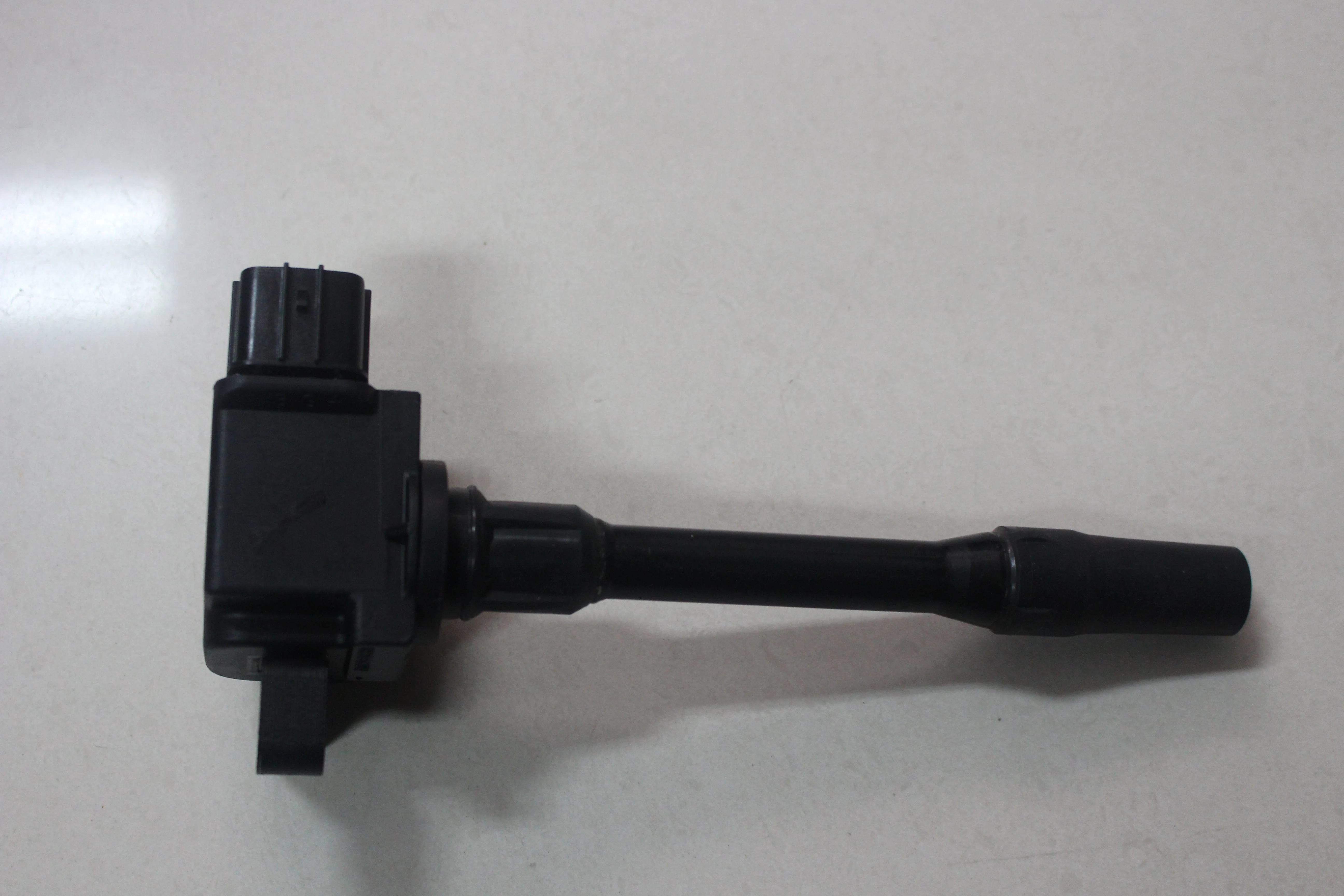 Car Ignition Coil H6T12471A MD362913 Suitable For Mitsubishi Carisma Galant Lancer Pajero Space MD366821 MD344196 H6T12471A