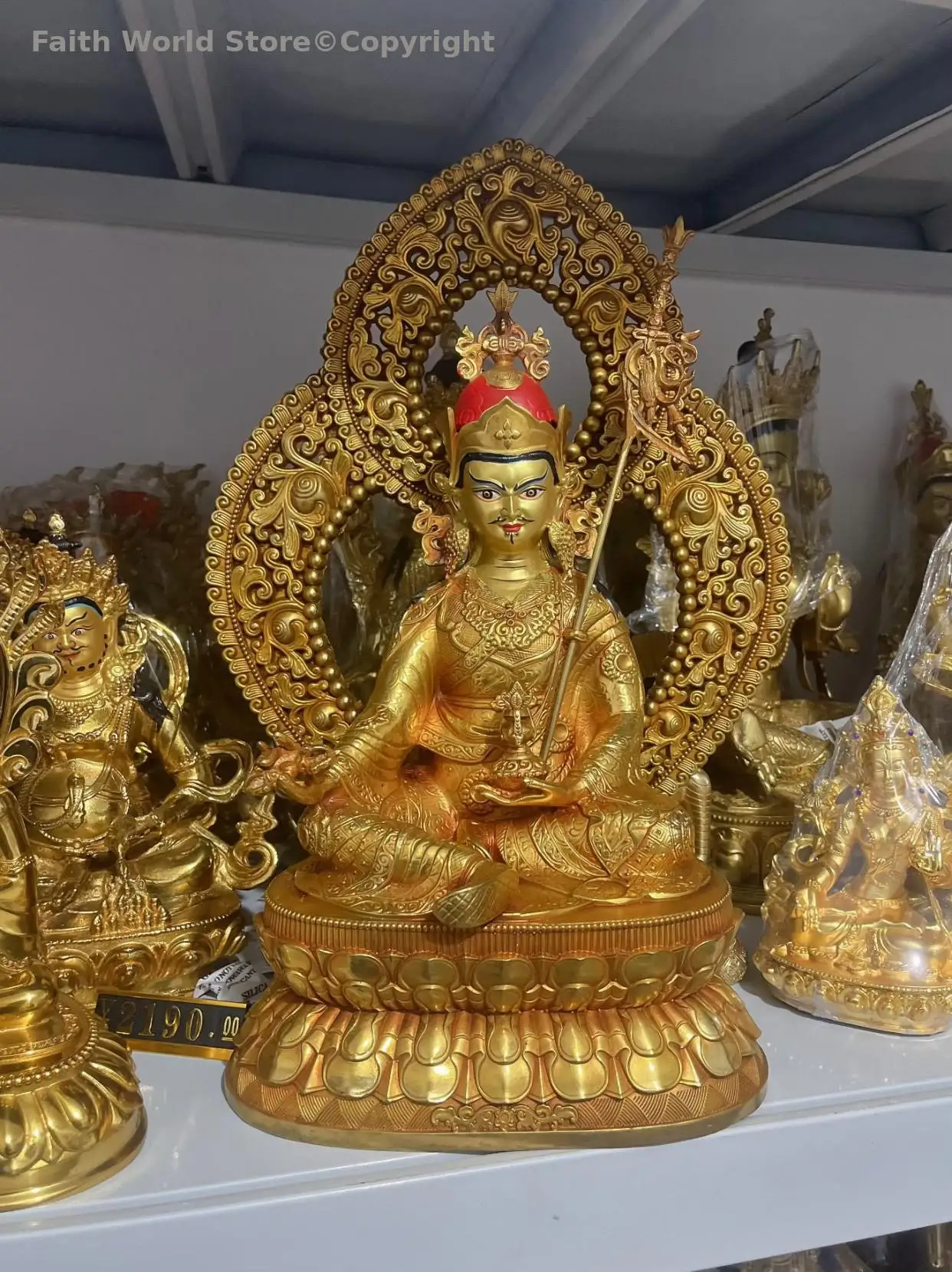 Wholesale Buddha statue Guru Rinpoche Padmasambhava Power Backlight Buddha Tibetan Buddhism Family Worship gidling COPPER