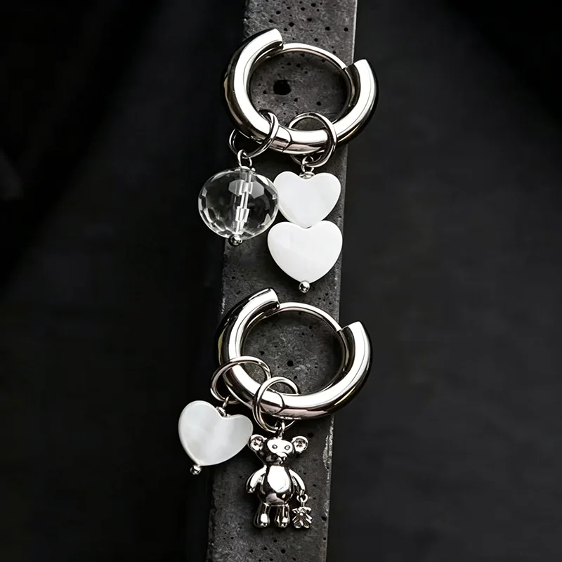 Retro New Trendy Geometric Stereo Little Bear White Shell Heart-Shaped Earrings for Women Asymmetrical Earrings Punk Jewelry