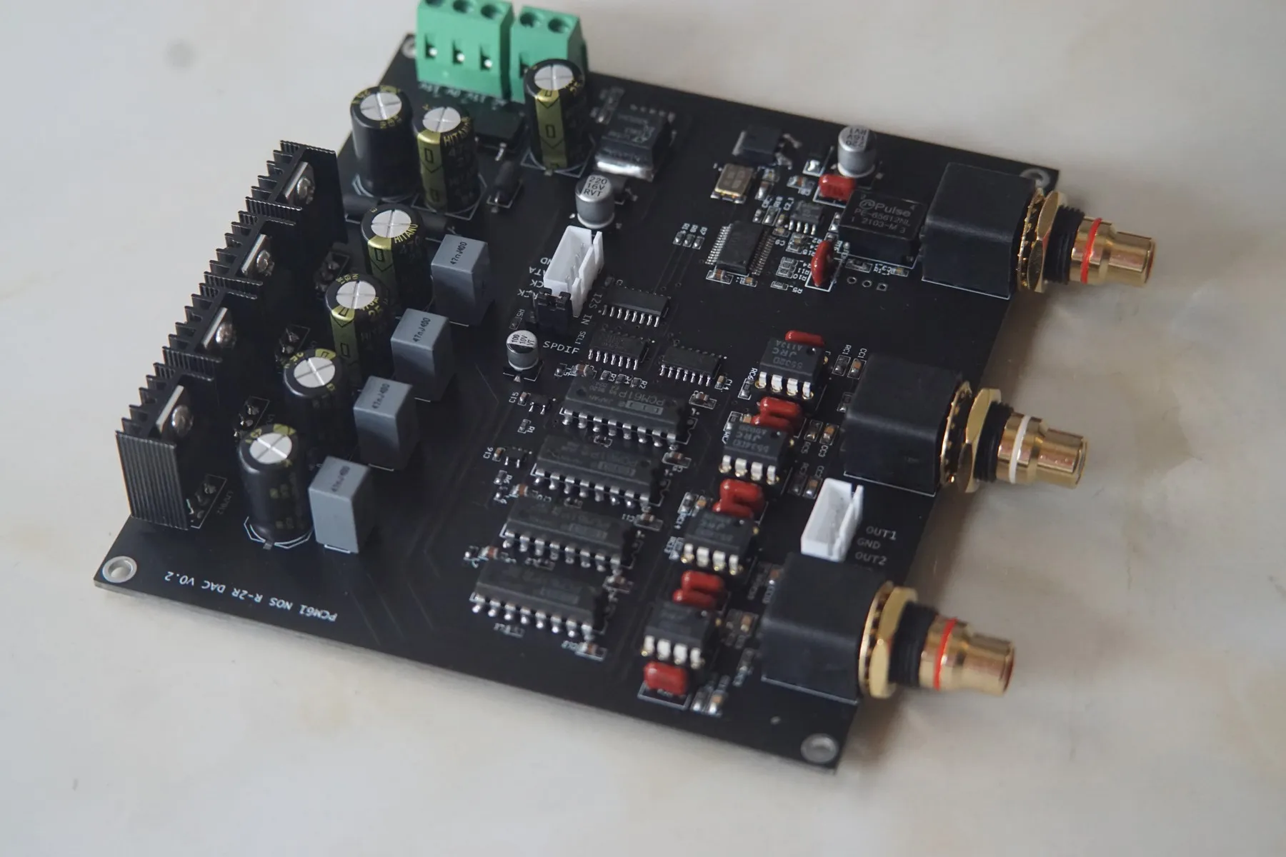 Latest HIFI R2R DAC PCM61 four-parallel differential design vinyl style decoder board