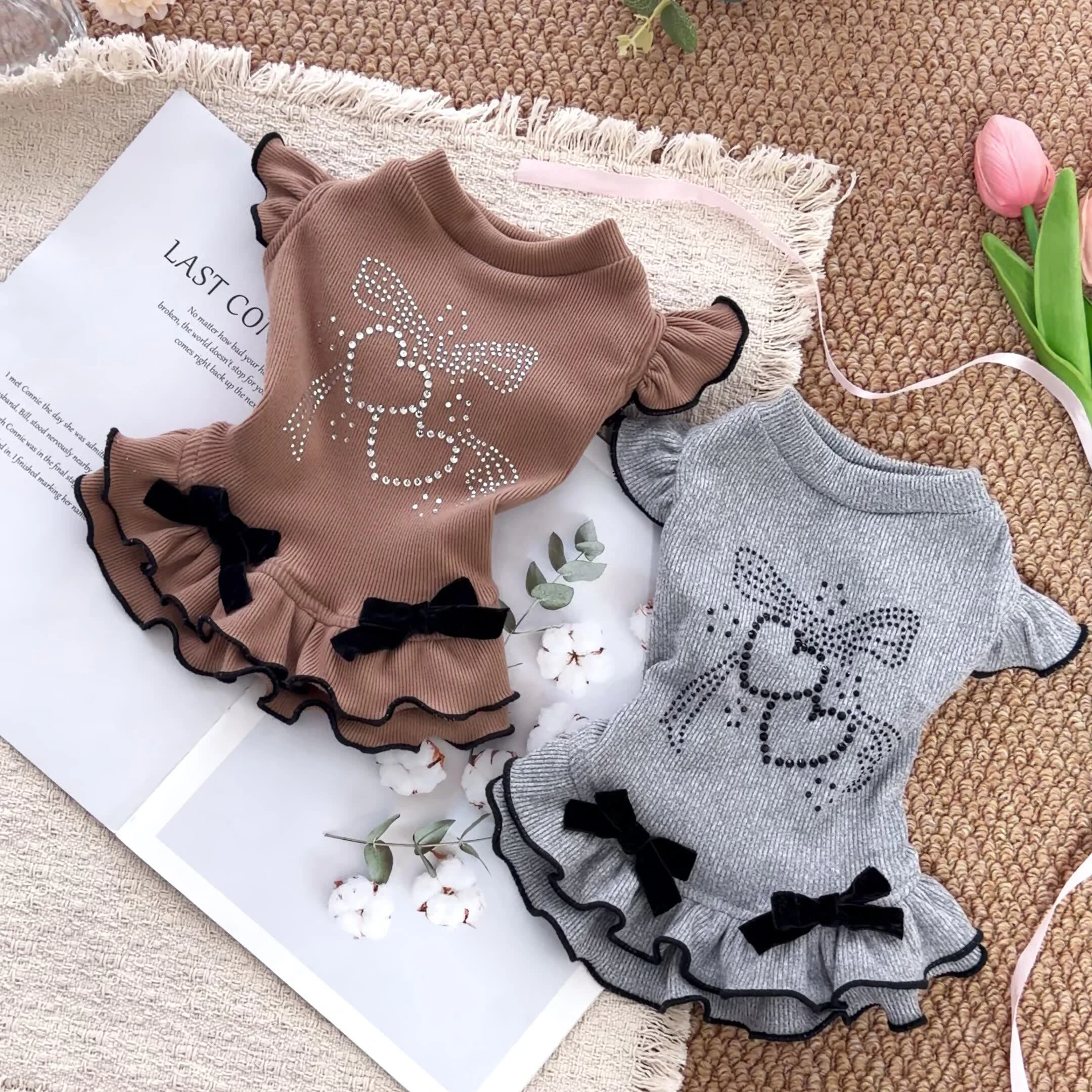 Vintage Heart Bow Pattern Dog Dress Sparking Rhinestone Ribbed Knit Puppy Clothes For Small Medium Dog Outdoor Summer Pet Outfit