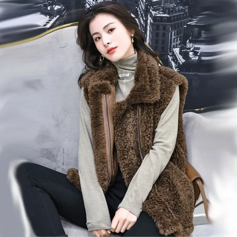 

Autumn Winter Lady Fashion Lambhair Sleeveless Outwear Korean Female High-end Vest Coat 2025 Women Casual Waistcoat Tops Jacket