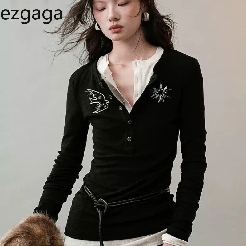 

Ezgaga женские футболки винтажные с длинным рукавом с вышивкой тонкие топы Y2k в стиле Харадзюку осенняя модная женская повседневная футболка на пуговицах