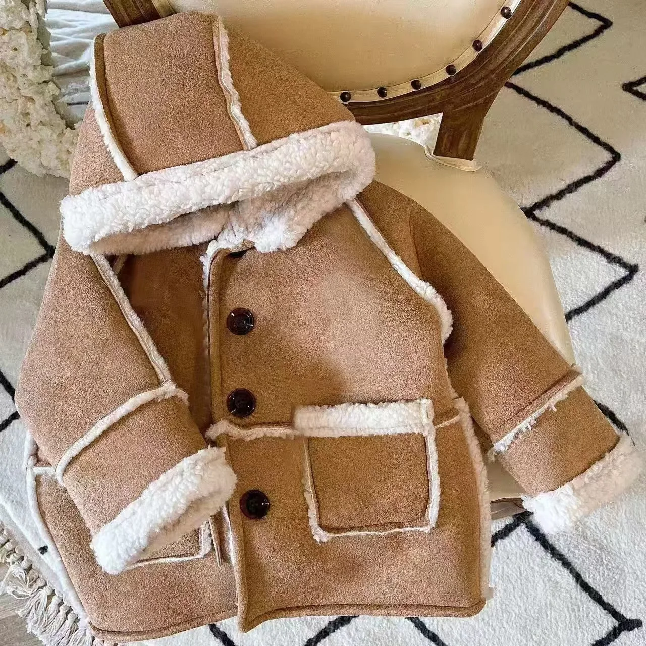 

Boys Vintage Jacket Girls Padded Jacket Kids Warm Hooded Coat 2025 Winter New Children Lamb Cashmere Coat Plus Velvet Thick