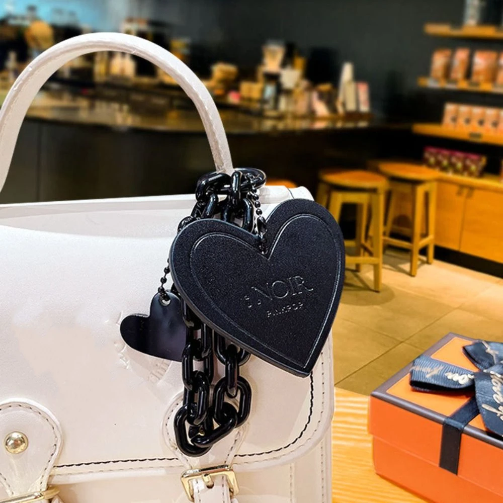Чистый черный брелок в форме сердца с любовью NOIR V, кожаный брелок для ключей с любовью, милый металлический брелок с сердечком, брелок для ключей, украшение для сумки