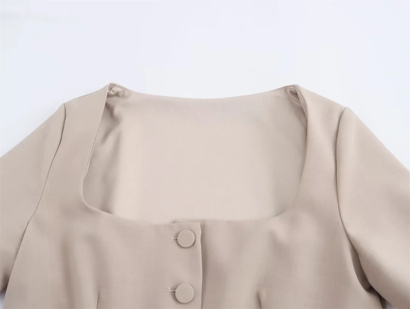 قميص نسائي قصير الأكمام برقبة مربعة ، قميص بسيط ومتعدد الاستخدامات ، منتج عصري ، خريف وشتاء ، جديد ،