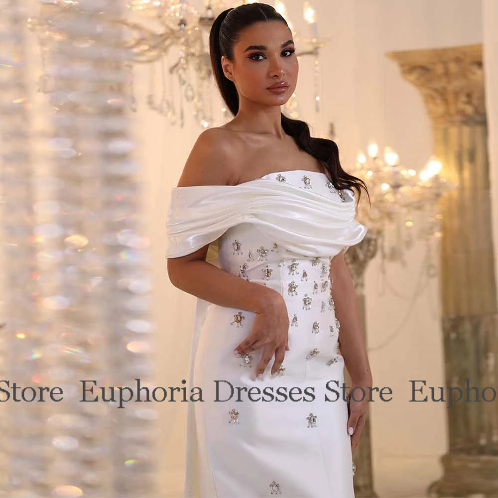 Dubai celebridade estilo vestidos de cetim bainha/coluna vestido de noite formal branco fora do ombro strass plissado manto vestido de baile