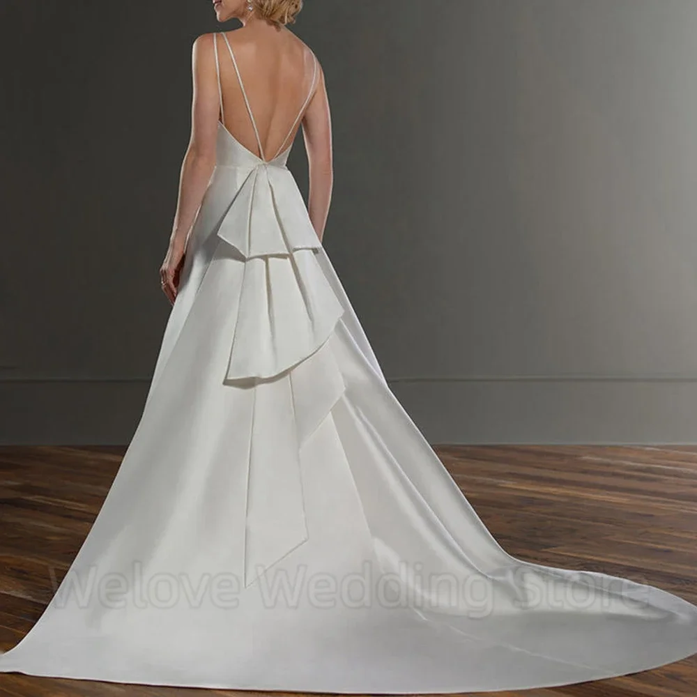 فستان زفاف بسيط بحمالات رفيعة مزدوجة مثير مفتوح الظهر بدون أكمام على شكل حرف a طول الأرض فساتين زفاف من الساتان للزواج