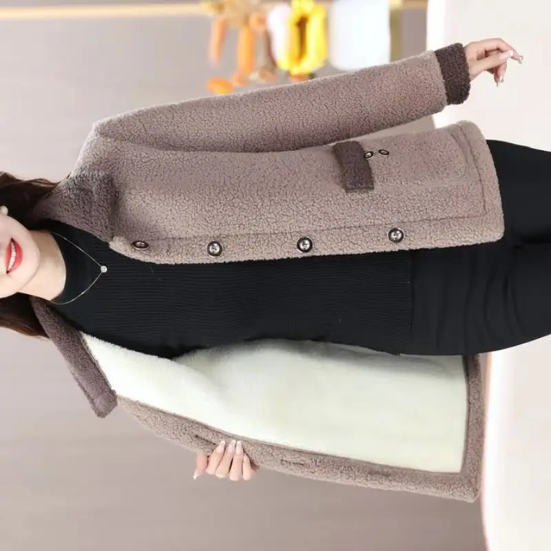 Automne hiver nouvelle mère haut de gamme polaire épaissie granulaire polaire mère vêtements automne hiver fourrure intégrée veste