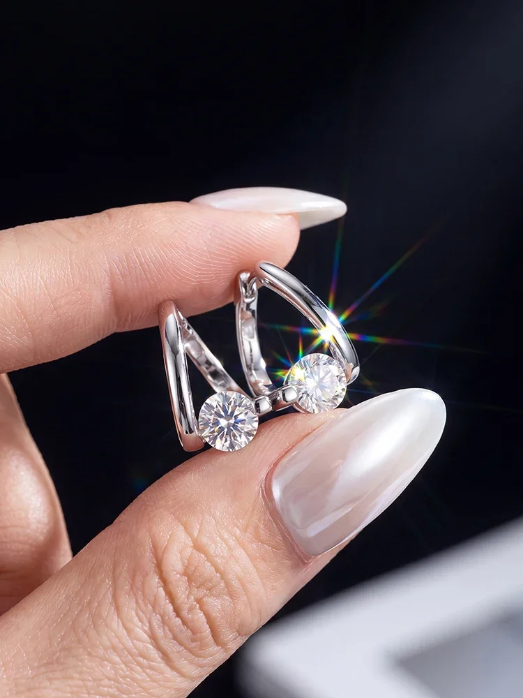 Funkelnde 1CT Moissan-Diamant Runde Gedrehte Creolen Geeignet für Tägliches Damen-Tragen 925 Silber Hochwertige Feine Schmuckstücke – Detail 4