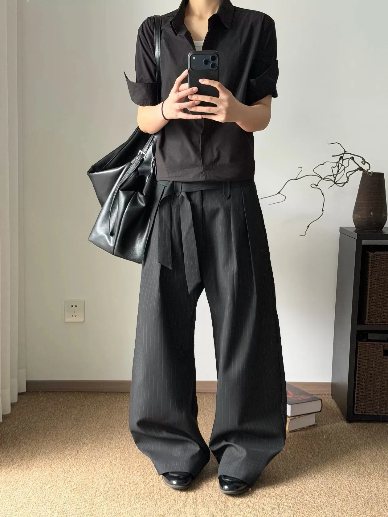 Casual Men's Khaki Pants Stripe Judo Style Mixed Fabric Drapey Loose Fit Autumn Commuter Trousers American Style Flat Front