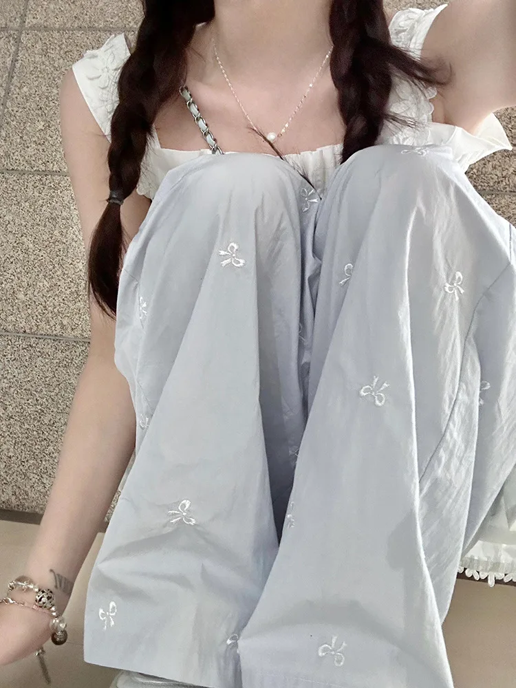سراويل نسائية صيفية فضفاضة غير رسمية بعقدة على شكل فراشة مطرزة على الطراز الكوري سراويل واسعة الساق مريحة عالية الخصر