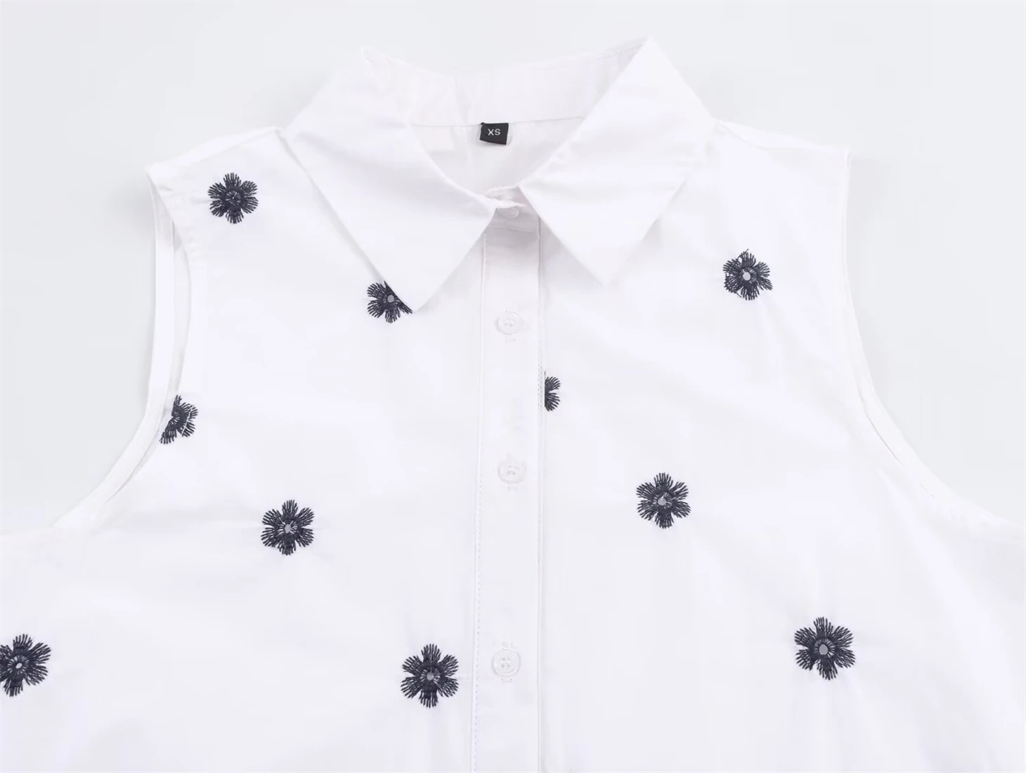 قميص نسائي أنيق بياقة مطرزة بدون أكمام، قميص جديد حلو وشبابي، قميص كاجوال عصري للنساء