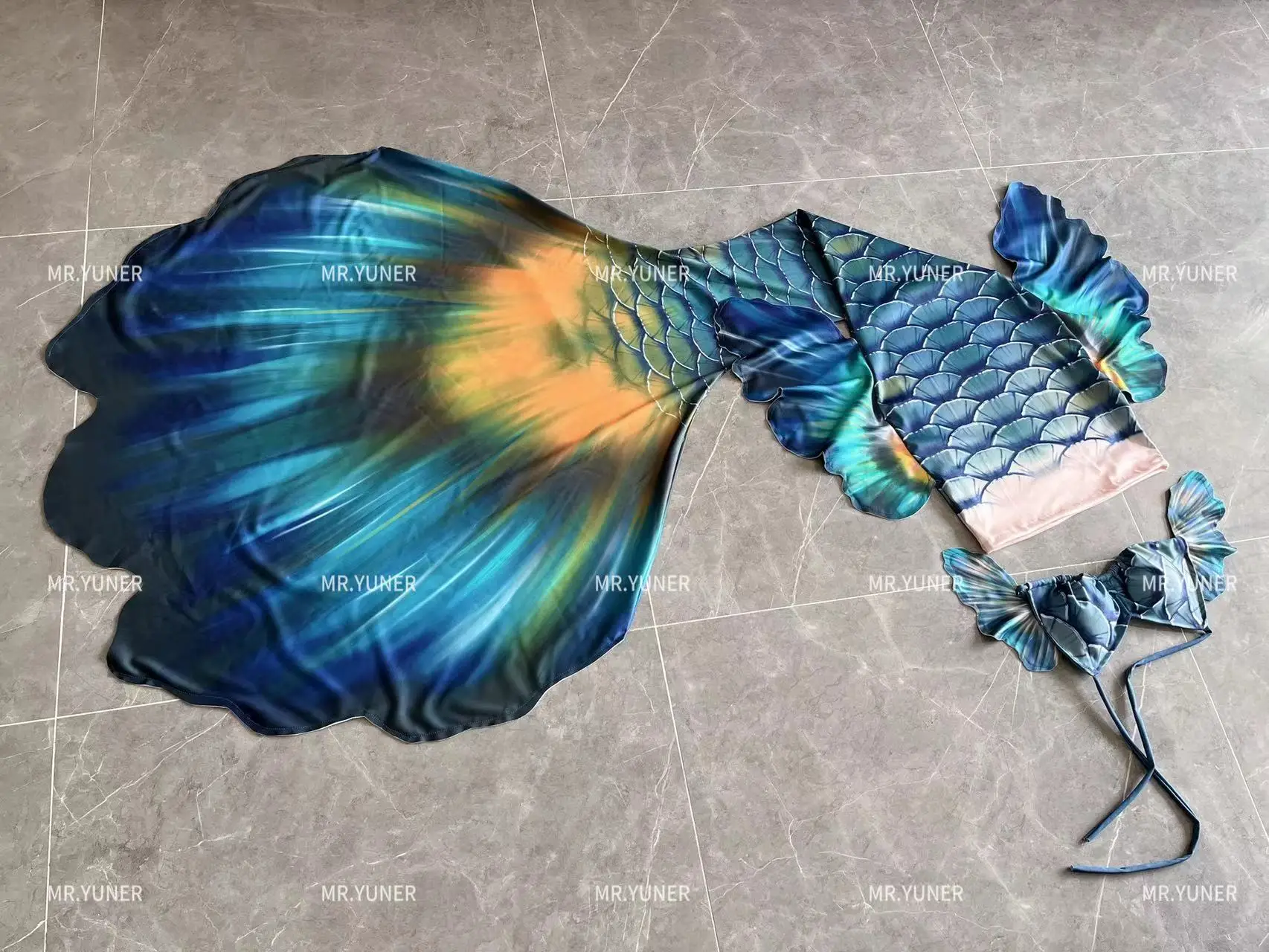 Professional Customized Mermaid Tail Dress Swimsuit Aquarium Role Play Mermaid Simulation Tail Single Webbing Accessory Costume