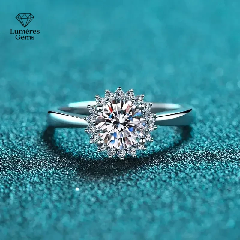 

18K Gold Inlaid Women'S Sunflower Moissanite Pt950 Platinum Ring Suitable For Girlfriends Fashionable And Simple