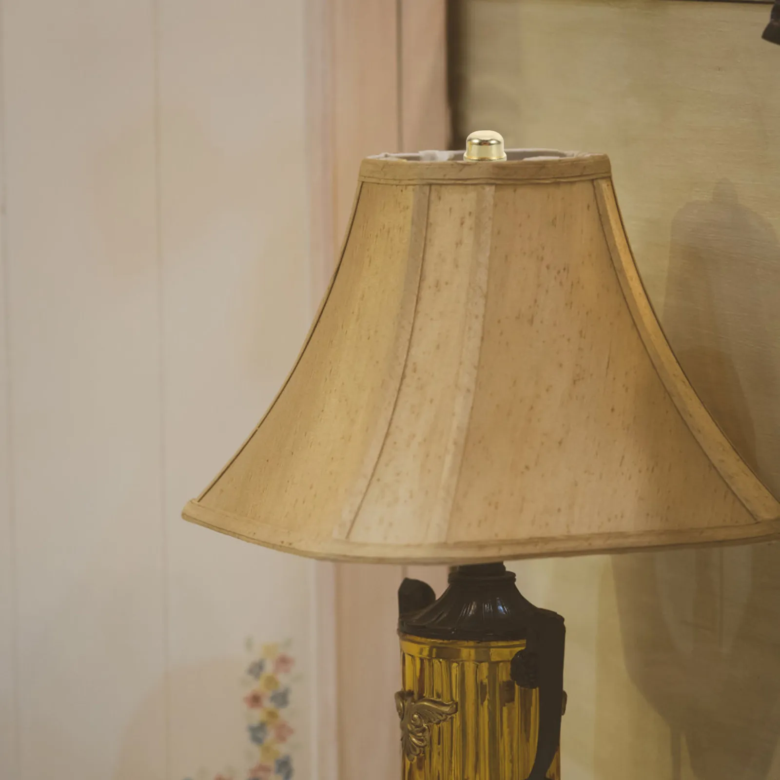 2Pcs Brass Lamp Finial Cap Adapter Decorative Replacement for Lamp Shade Holder Harp Elegant Accessories Table Floor Lamps