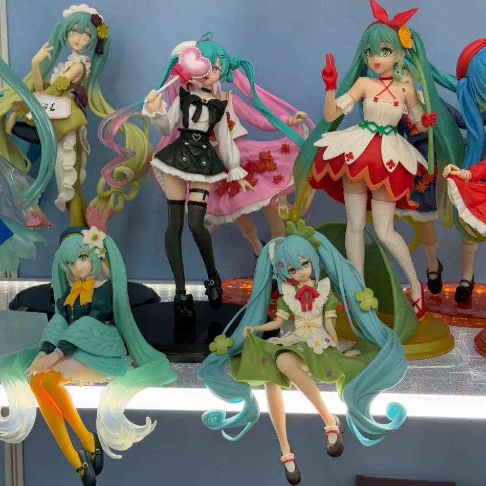 Hatsune Miku Märchenwunderland-Serie Actionfigur - Niedliche PVC-Sammlerfigur Dekoratives Modell Geschenk für Fans