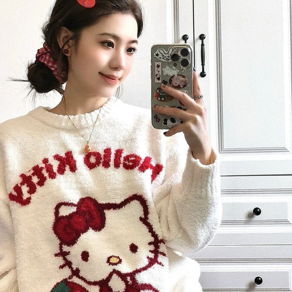 Pijamas HelloKitty Miniso con bordado de dibujos animados de felpa, cuello redondo, traje de manga larga que mantiene el calor, ropa de casa de punto versátil para invierno