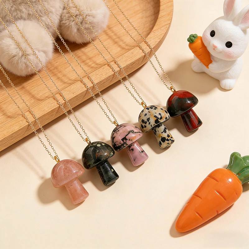 Mushroom Pendant Necklace Natural Rose Quartz Amethyst Necklace Gold-Plated Chain Playful Cute Style Necklace Jewelry Accessory