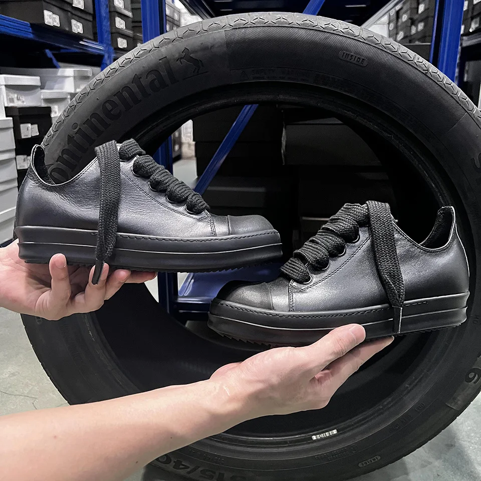 

Jumbo Lace Up Casual Shoes Men Low Top Quality Black Leather Ro Autumn Thick Sole Luxury Designer Trainers Women Flat Sneakers