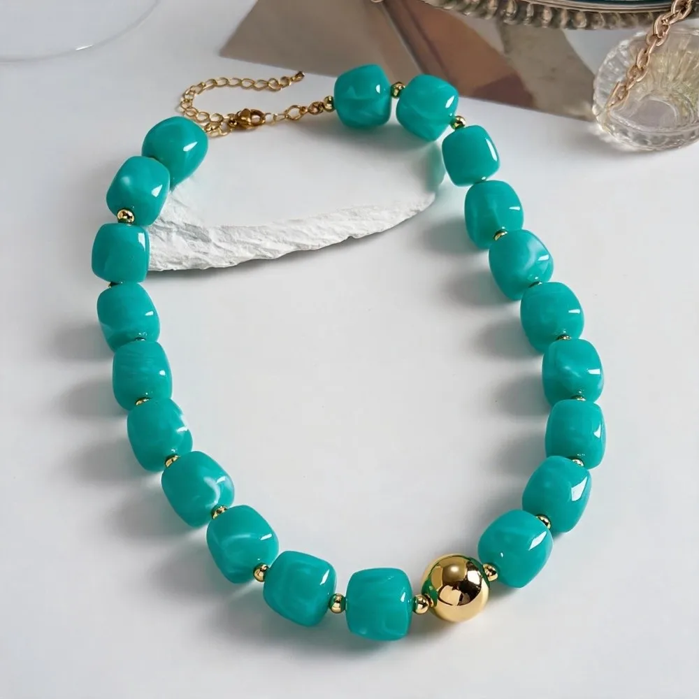 Resin Acrylic Resin Beaded Chokers Smudge Effect Irregular Shape Beaded Necklace Multi Color Lightweight Acrylic Pendant Chain