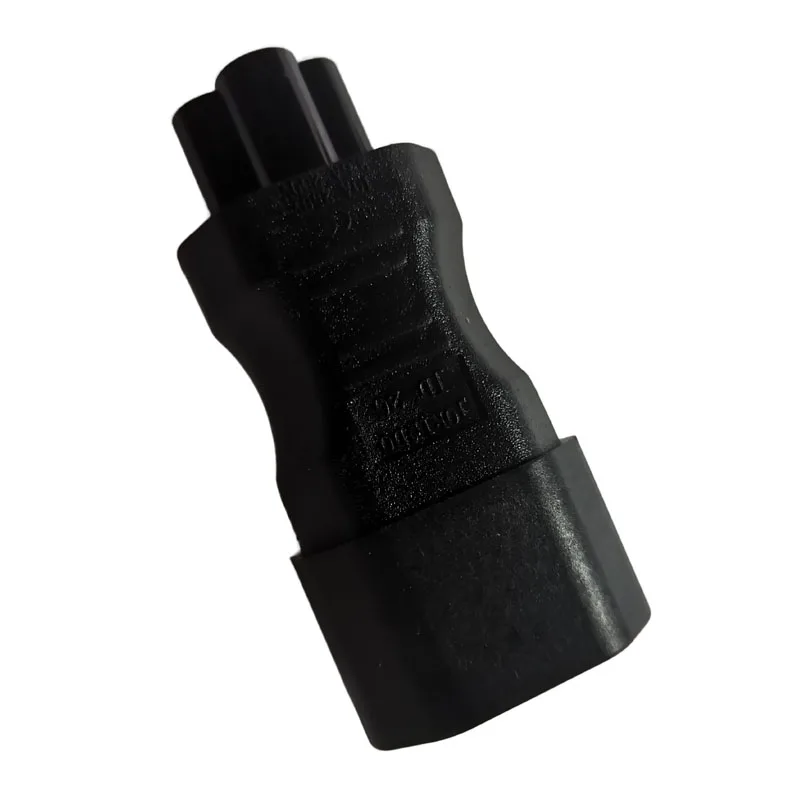 1PCS Zwart IEC 320 C14 naar C5 Power Adapter Plug Man-vrouw Receptacle Pruimenbloesem Stekker Socket Converter