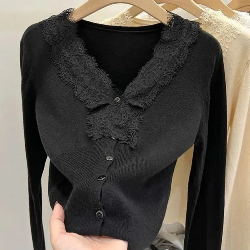 

New French Style V-neck Lace Long-sleeved Knitted Cardigan for Women's Soft and Comfortable Versatile Top