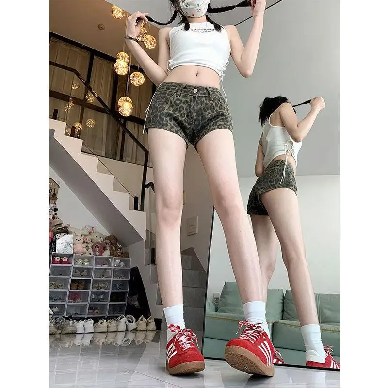 Low Waist Casual Denim orts Women's New Sle Ape Jeans Hot Pants Retro American Loose Fit Versatile Slimming Commute Sle