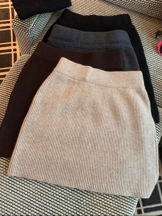 

Retro Elastic Knitted ort Skirt Women's Autumn Winter High Waist Slim A-Line Skirt Faionable Versatile Ladies' Skirt