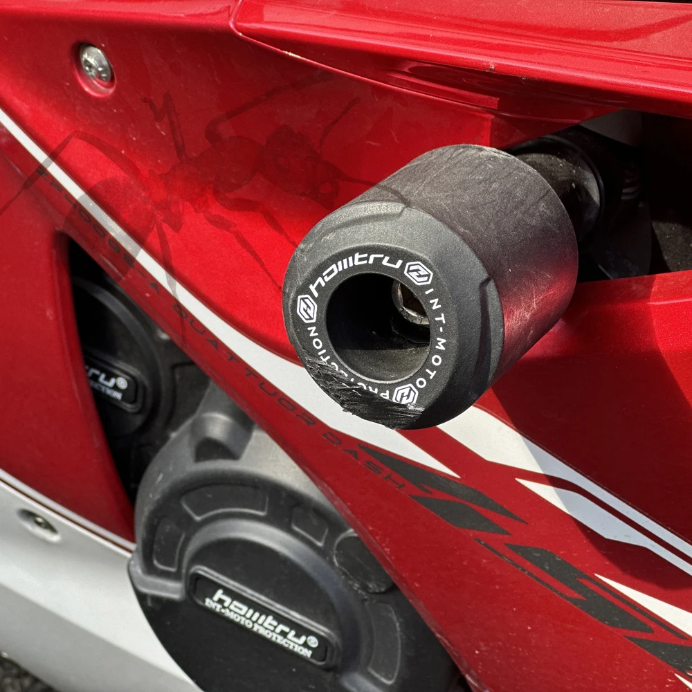 

Для Triumph Speed Triple/RS/S 2018-2020 ползунки для рамы защита от столкновений аксессуары для мотоциклов катушки защиты от столкновений