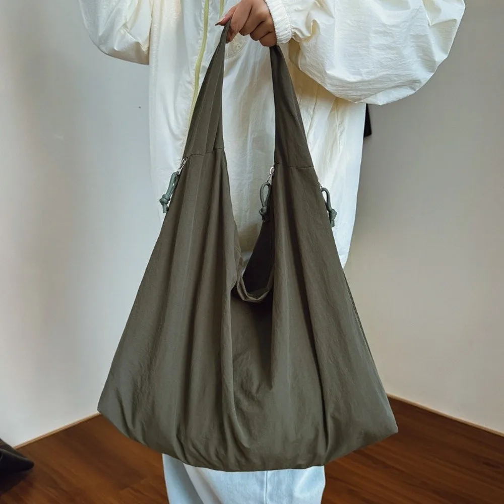 Neue Nylon-Schultertasche, Einfarbig, Große Kapazität, Unterarmtasche, Wasserdicht, mit Reißverschluss, Einkaufstasche für Frauen und Mädchen – Detail 12