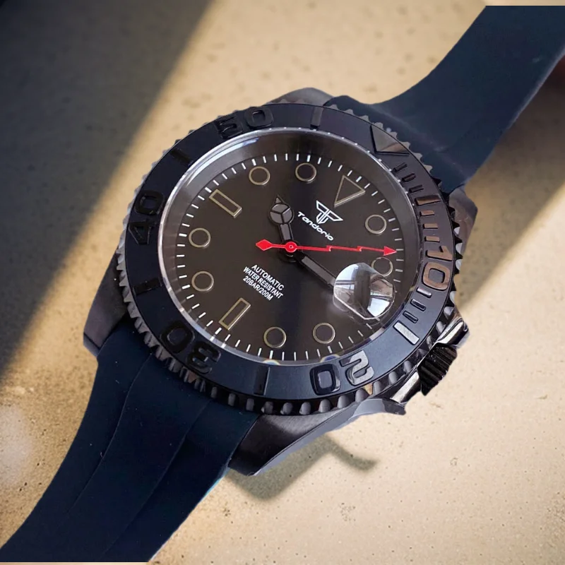 

NH35A Automatic Watch for Men Black PVD Diver Watch Mechanical Movement 200m Waterproof No Lume Sapphire Crystal 40mm