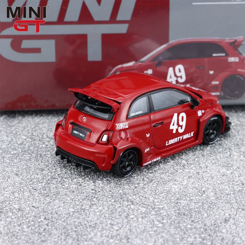 Nowy Minigt 963 1:64 Abarth 595 Abarth # 49 Czerwony Symulowany Stop Miniaturowy Model Samochodu Odlewany Ciśnieniowo Personalizowany Prezent Zabawka Ozdoba dla Dzieci