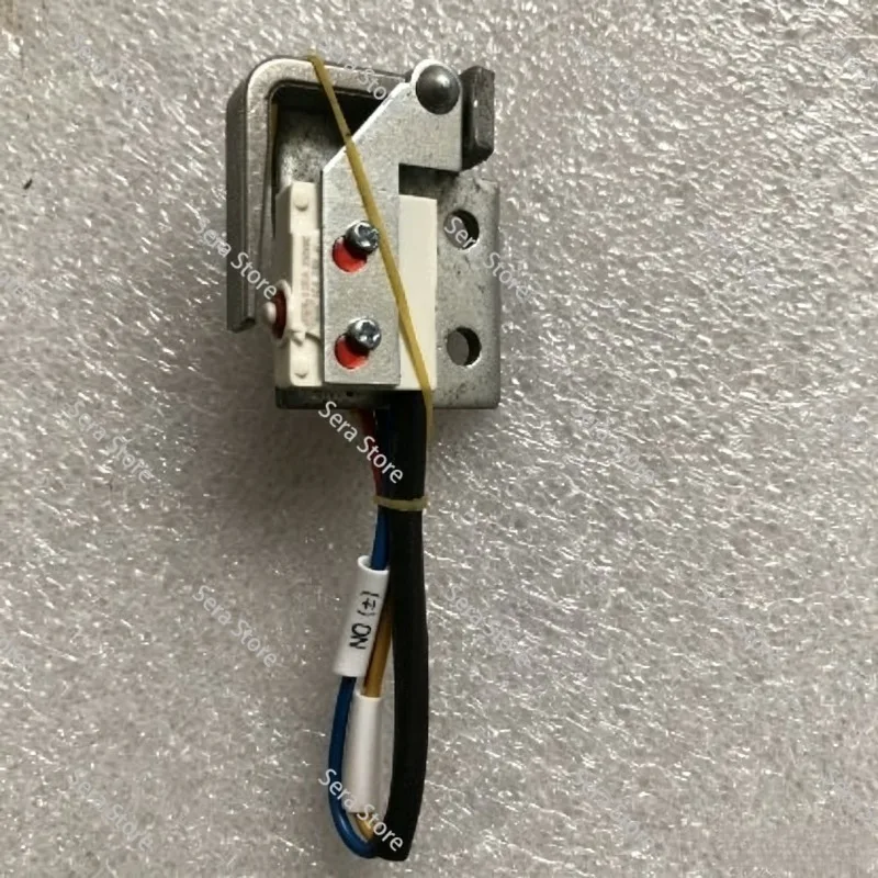 Elevator Traction Machine Brake Micro Switch FZD12 GTW8 Main Engine Brake Contact Switch Original Accessory