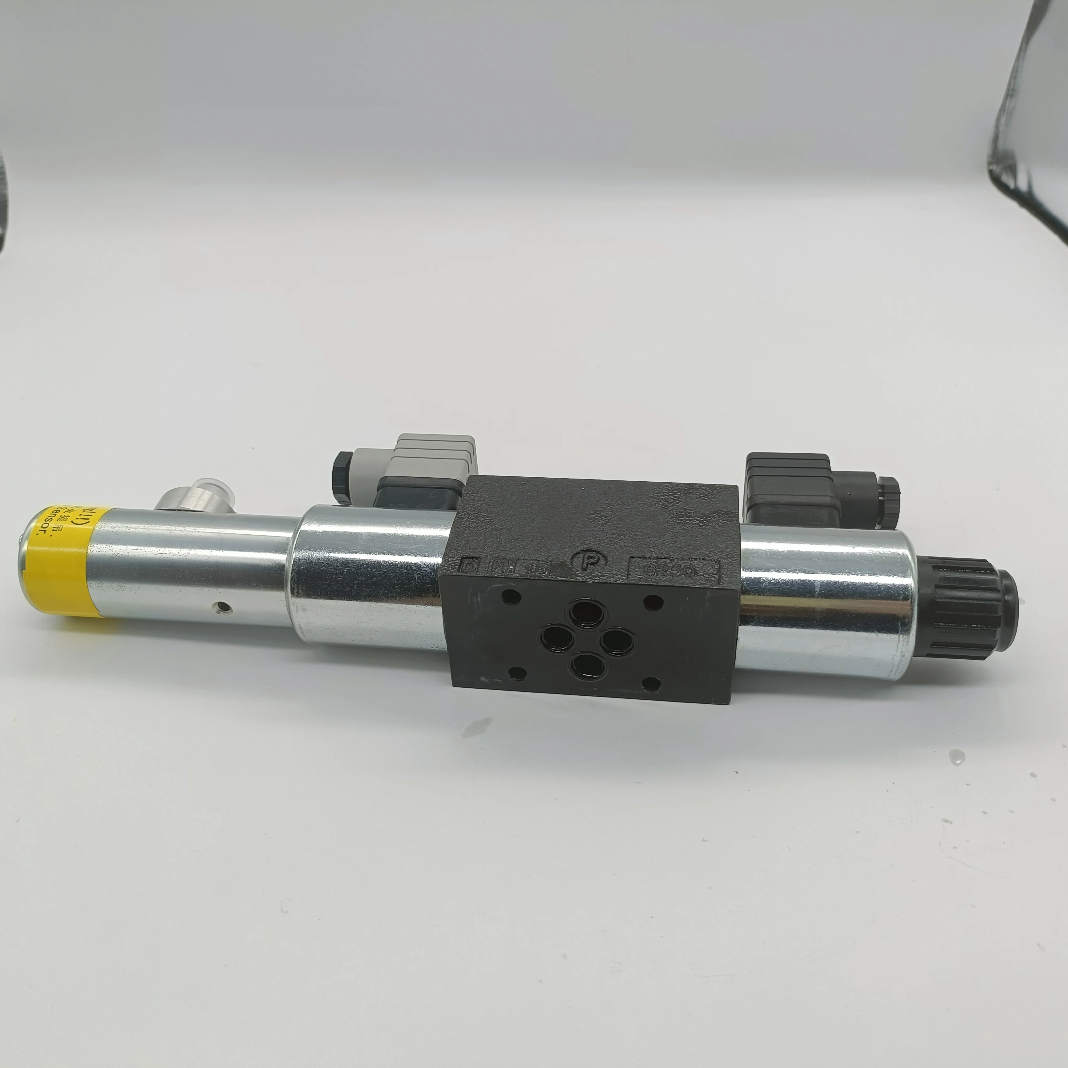 PIL400PC06P06 HOERBIGER صمام الاتجاه النسبي PRL PIL PRL500/400 PIL400/500 سلسلة صمام التحكم في الملف اللولبي الهيدروليكي