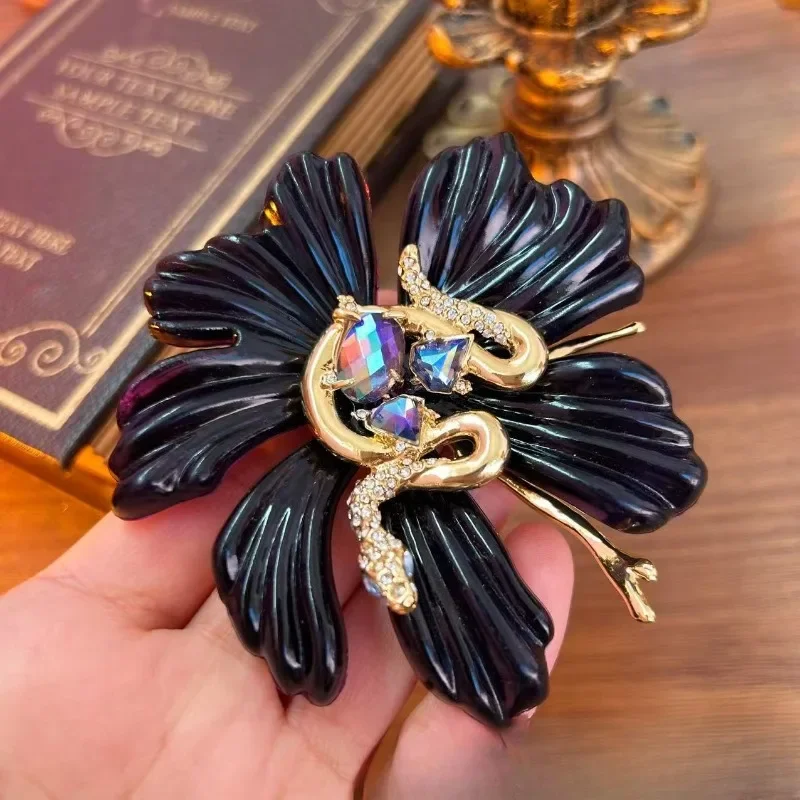 Hyperbool Dieren Slang Broches - Women Jewelry Accessories For Black Dress recensie en prijs