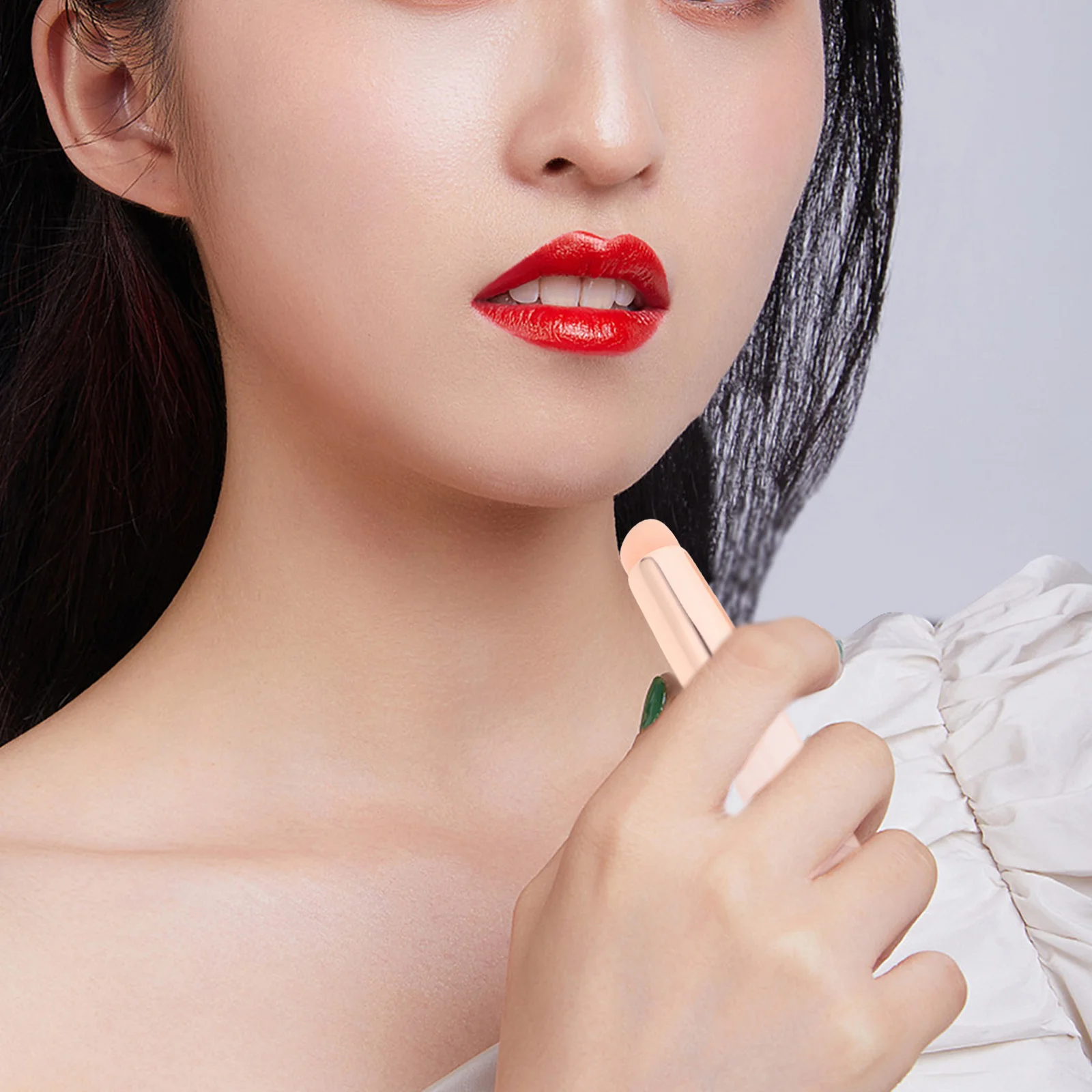 แปรงทาปากซิลิโคน 2 ชิ้น พร้อมฝาปิดกันฝุ่นแบบใส อุปกรณ์แต่งหน้าริมฝีปากอย่างแม่นยำ ที่ทาหน้ากากอนามัย ที่ทาลิปบาล์ม