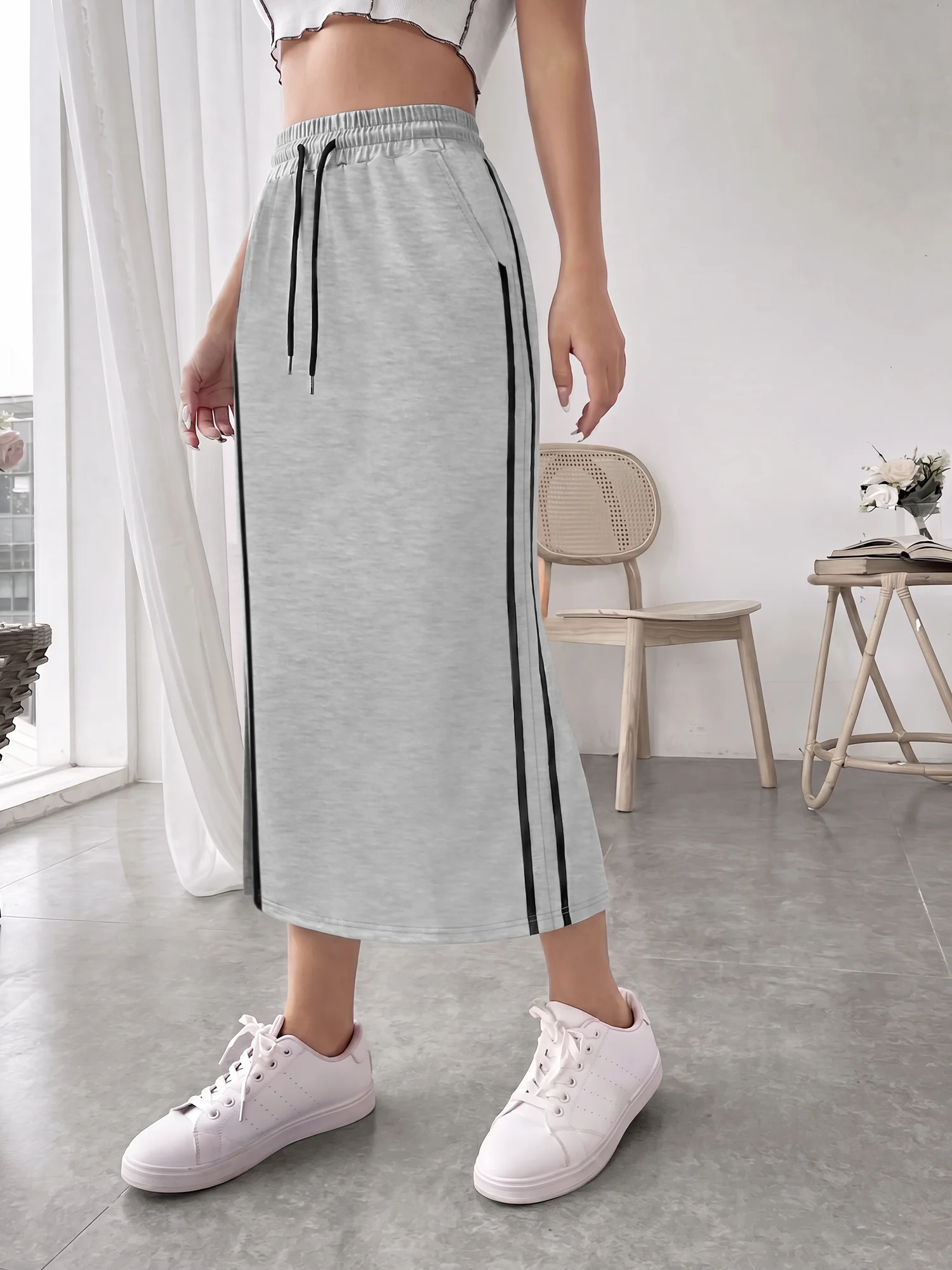 Versatile Relax Long Skirt, Sporty Side Tape Detail, Office Casual & Family Day Leisure Wear